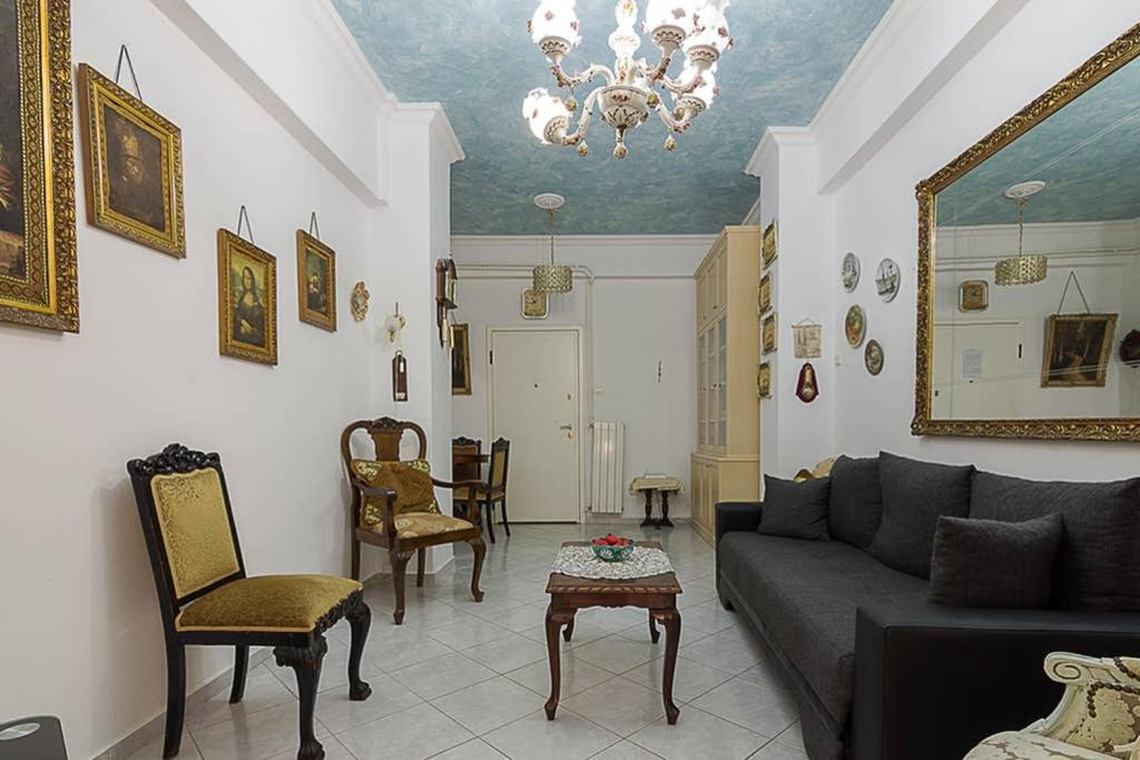 אתונה Vintage Style Apartment With Beautiful Backyard מראה חיצוני תמונה