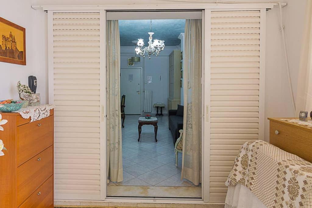 אתונה Vintage Style Apartment With Beautiful Backyard מראה חיצוני תמונה